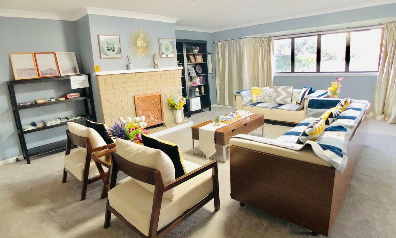 Westminster Holiday Home Rotorua Luaran gambar