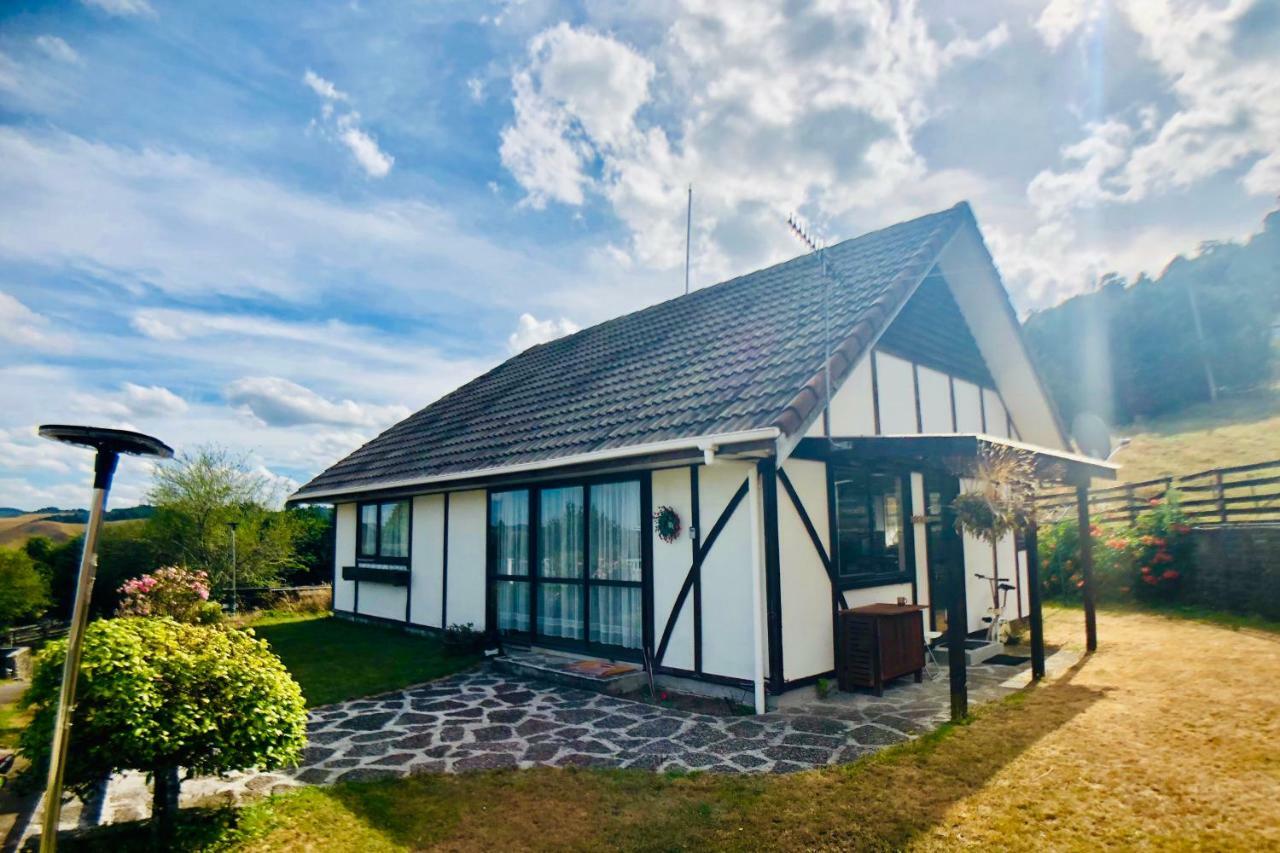 Westminster Holiday Home Rotorua Luaran gambar