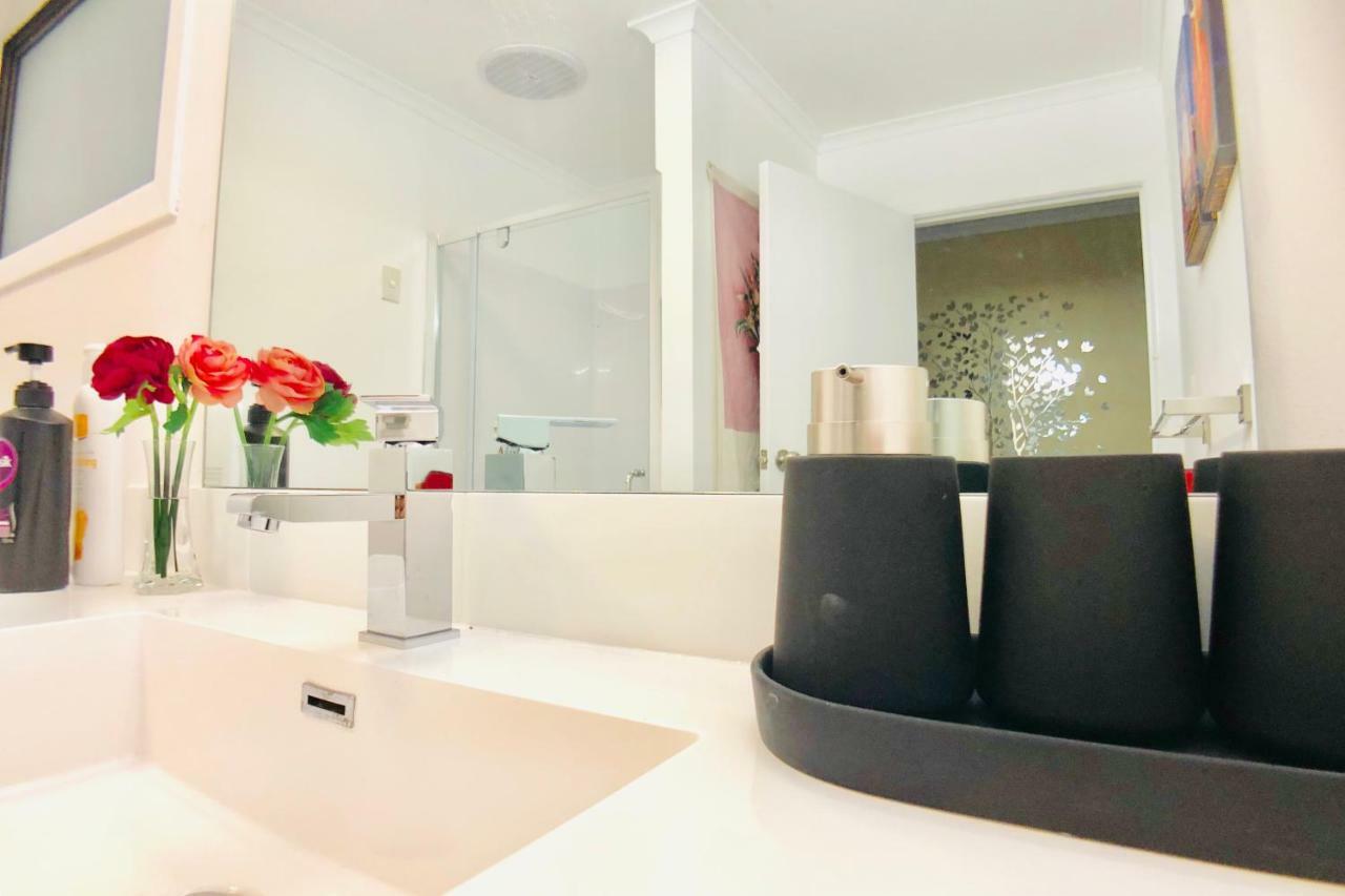 Westminster Holiday Home Rotorua Luaran gambar